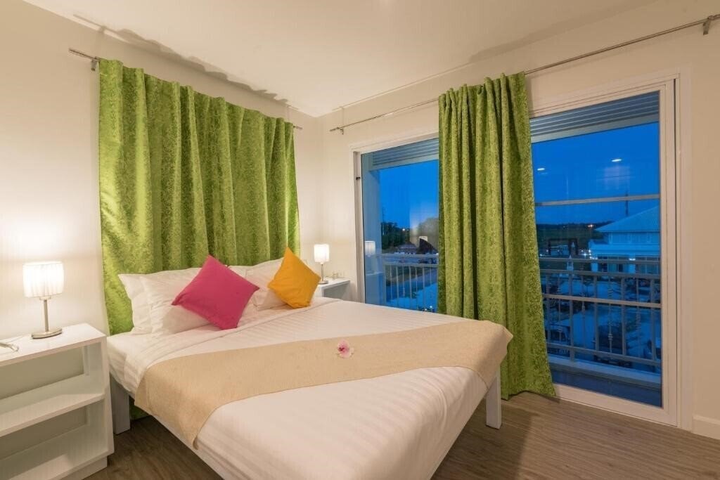 Фото Cha-Da@Nakhon Hotel 4*
