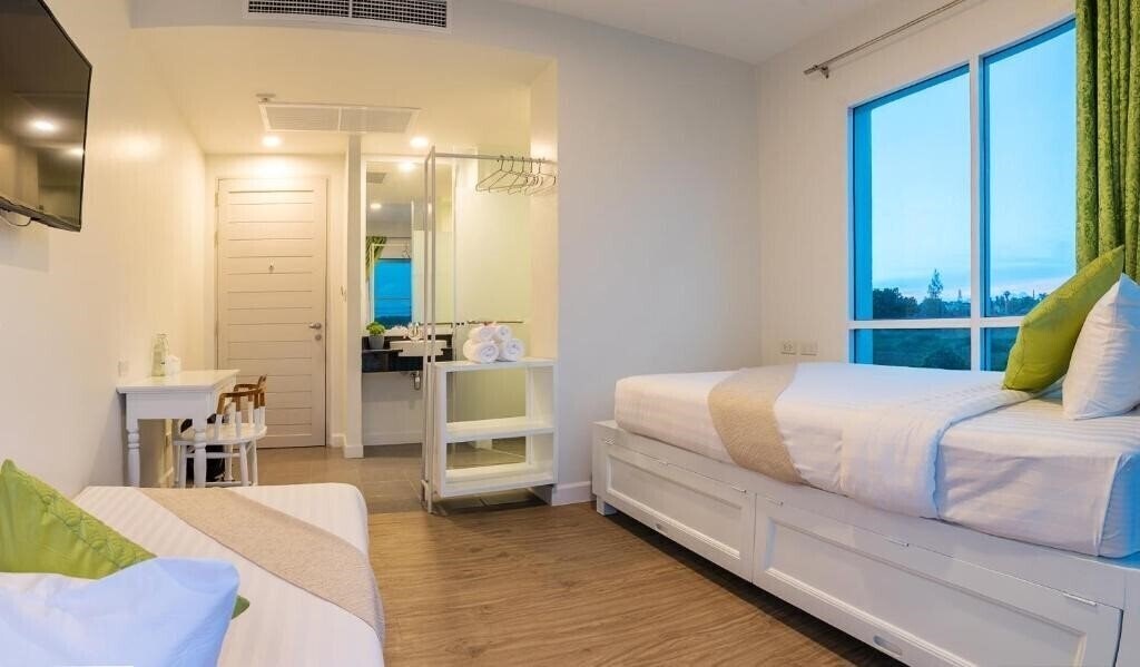 Зображення Cha-Da@Nakhon Hotel 4*