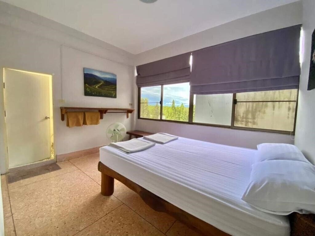 Фото OYO 1055 No 7 Guesthouse 2*