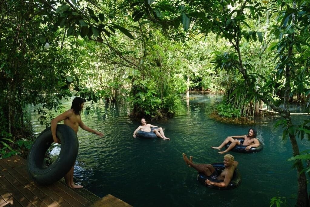 Готель Blu Monkey Pooltara Krabi & Villas 4*