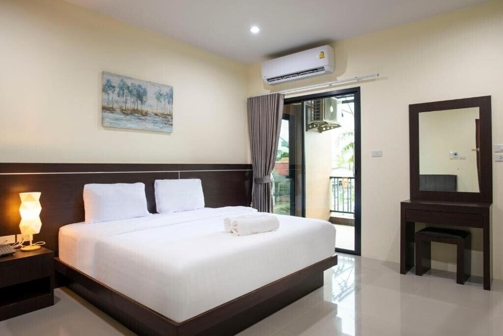 Фото Thip Thip Hotel 3*