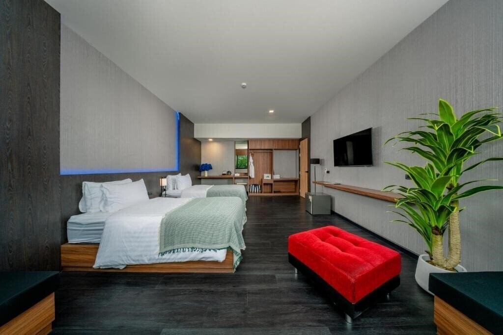 Картинка Happy Hotel 4*