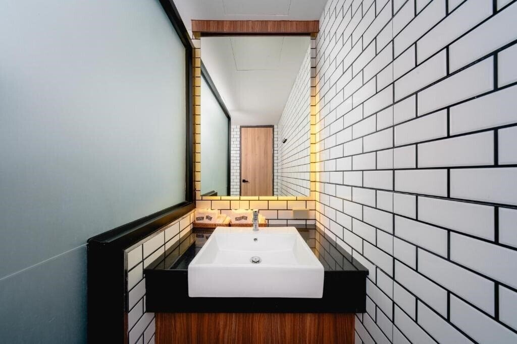 Фото Happy Hotel 4*