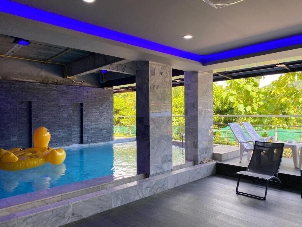 Фотография Happy Hotel 4*