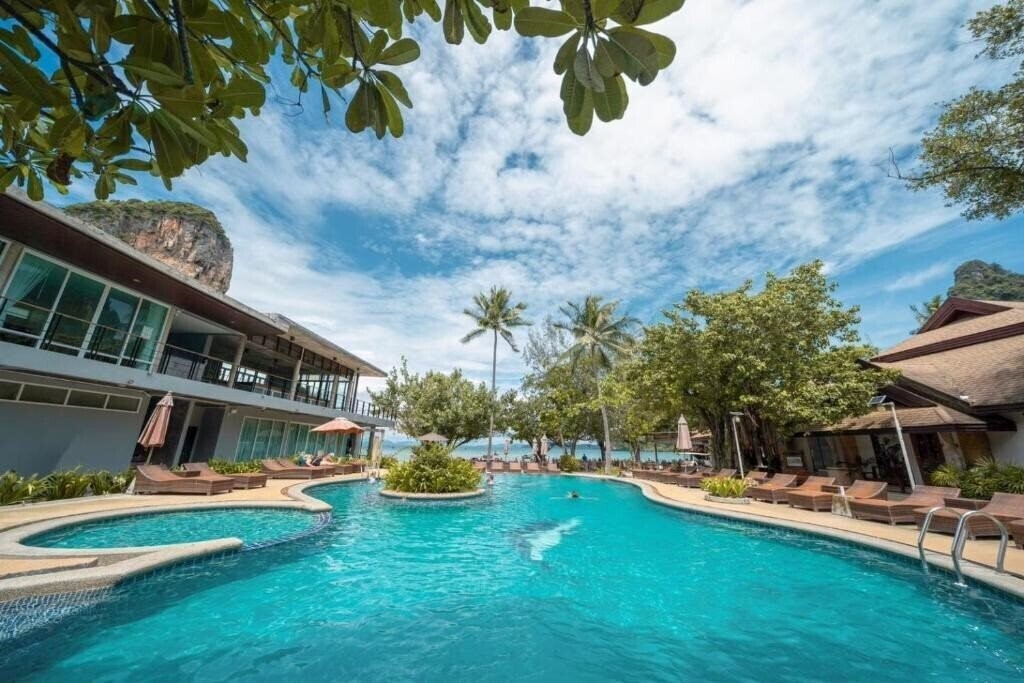 Фотографія Sand Sea Resort 3*