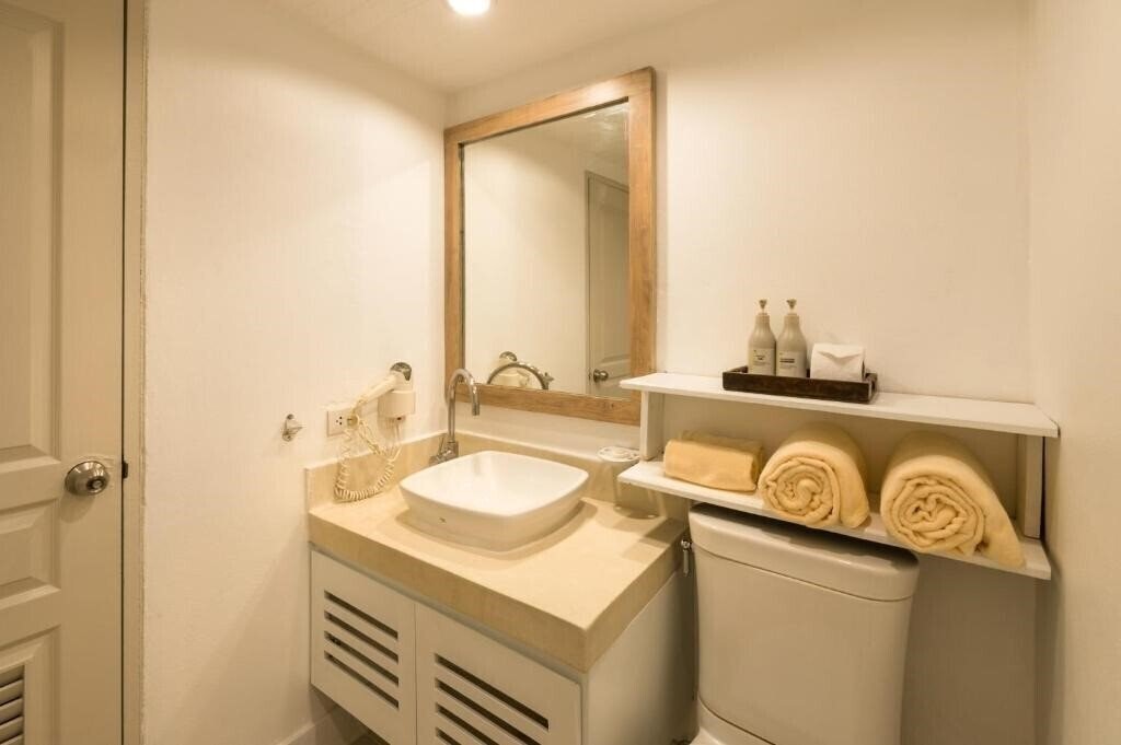 Фото Aonang All Seasons Beach Resort 3*