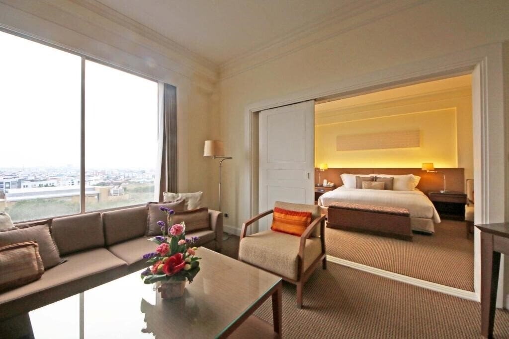 Фото The Imperial Hotel And Convention Centre Korat 4*