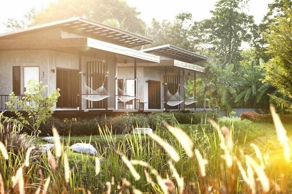 Готель The White Knot Farm Stay 3*