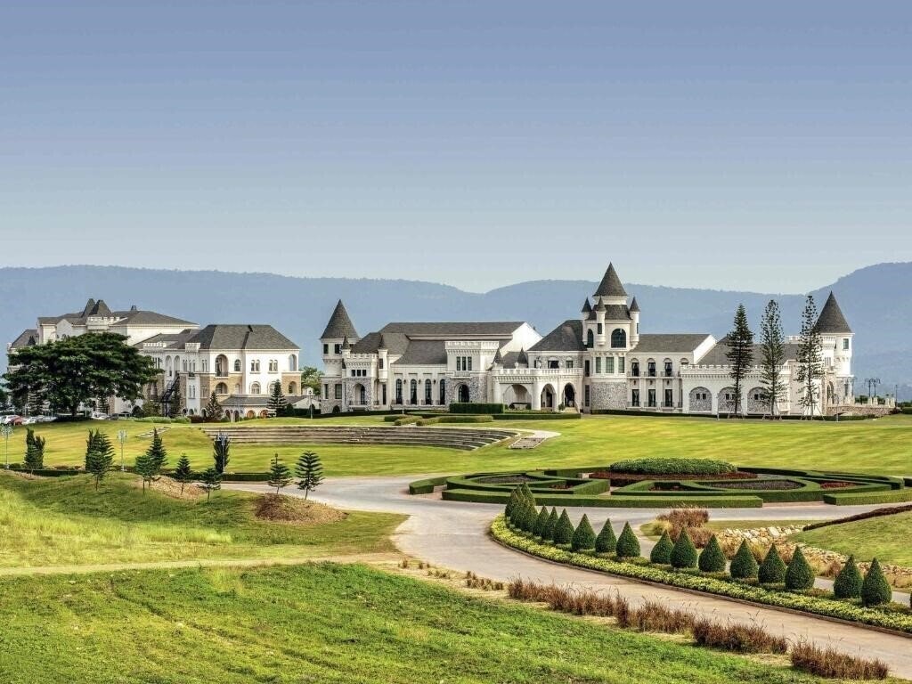 Готель Movenpick Resort Khao Yai 5*