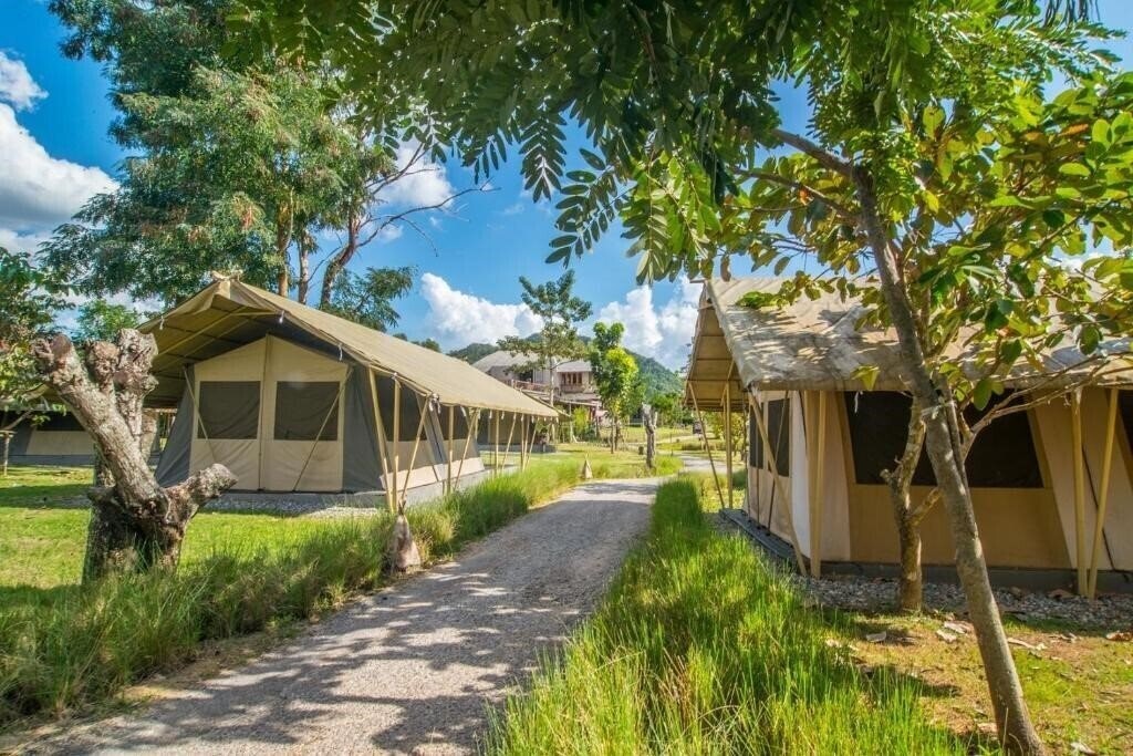 Отель Lala Mukha Tented Khao Yai (ex. Lala Mukha Tented Resort) 3*