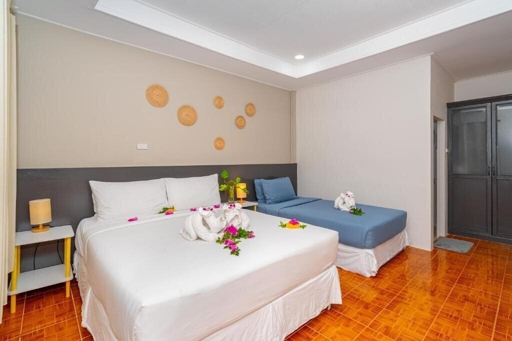 Изображение Lanta Beachfront Resort 3*
