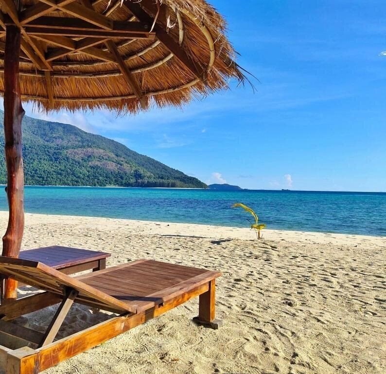 Готель Andaman Beach Resort by Zodiac 4*