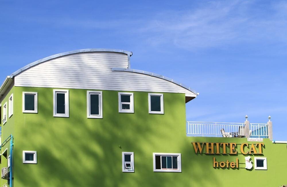 Готель White Cat Hotel 2*