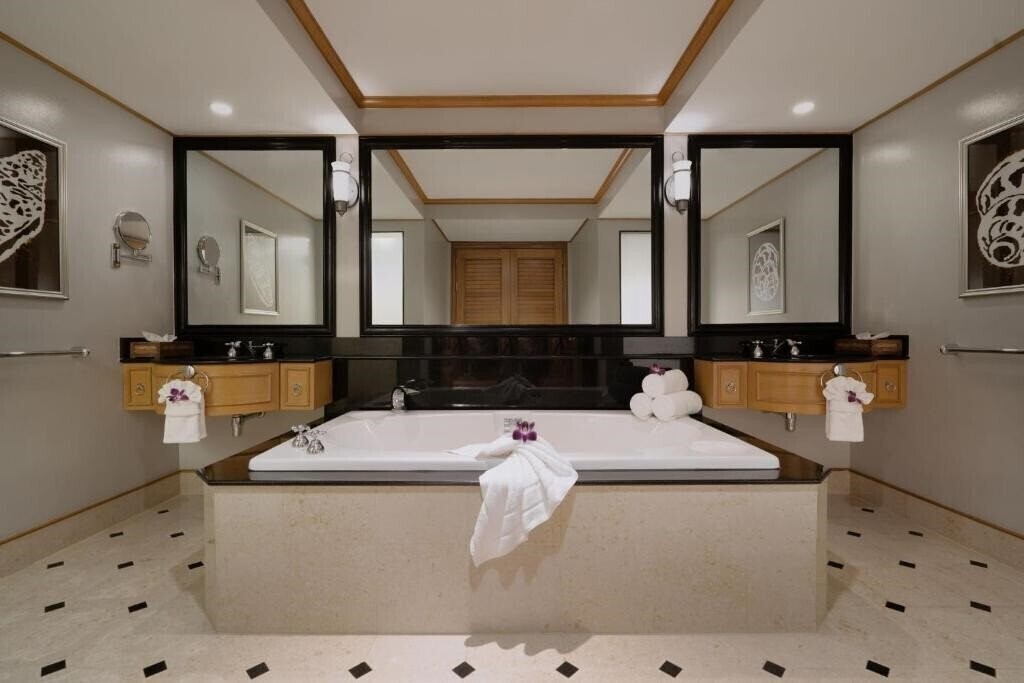 Фотографія Marriott Phuket Beach Vacation Club 5*