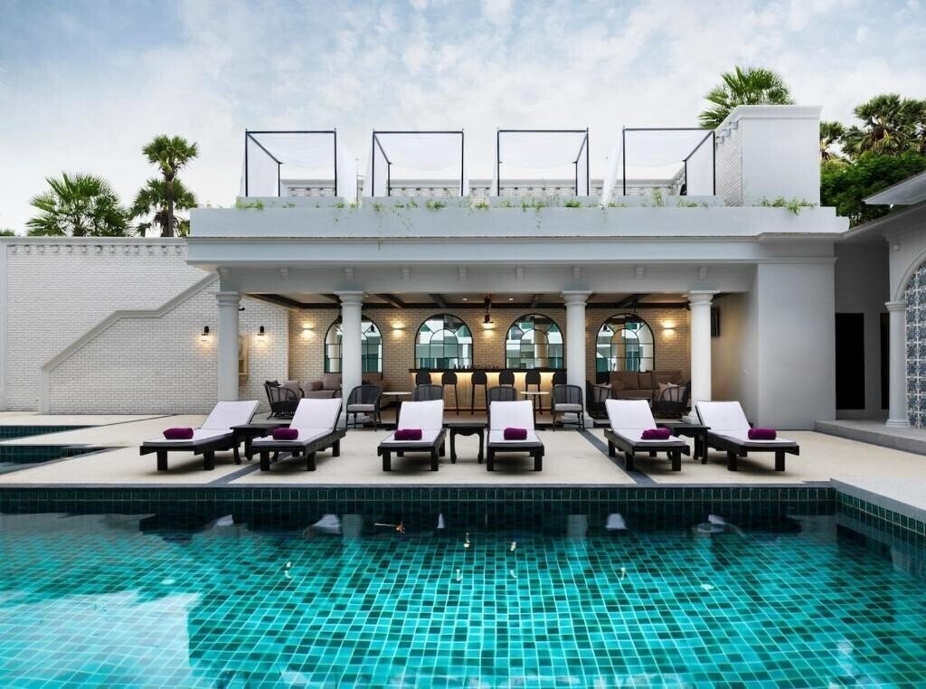 Готель Chanalai Romantica Resort 4*