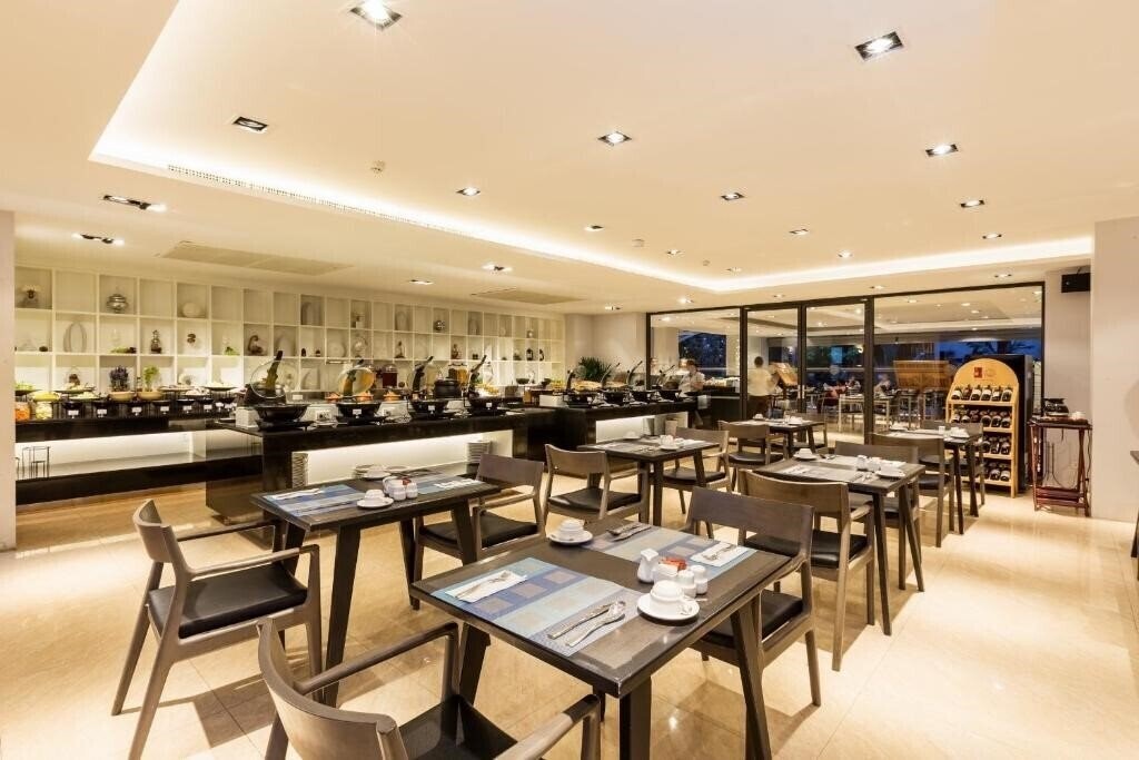 Картинка Charm Resort Phuket 4*