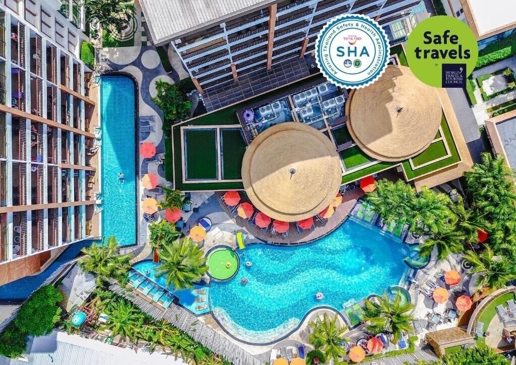 Фотографія The Beach Heights Resort 4*