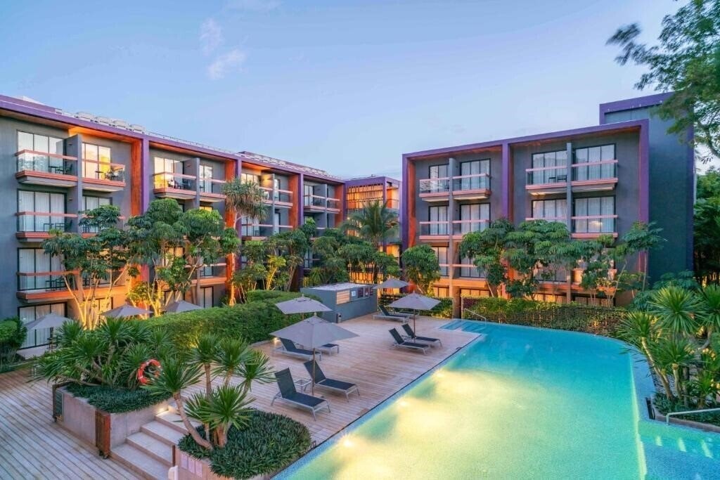 Фотография Holiday Inn Express Patong Beach Central 3*