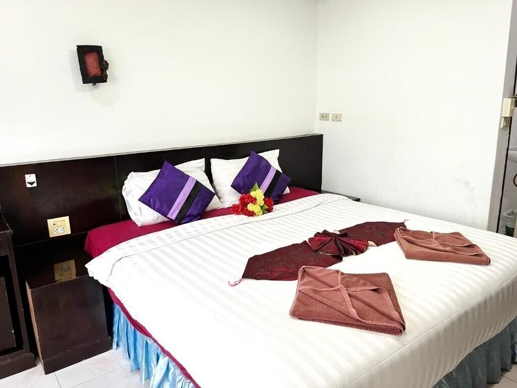 Готель Lamai Apartment 2*