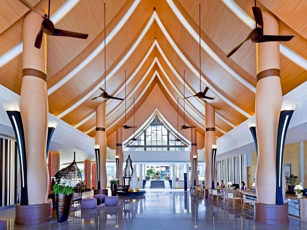 Картинка Grand Mercure Phuket Patong 5*