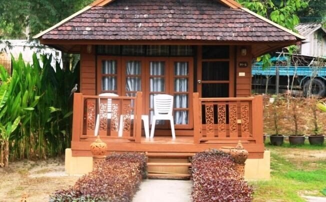 Отель Phuket Siray Hut 2*