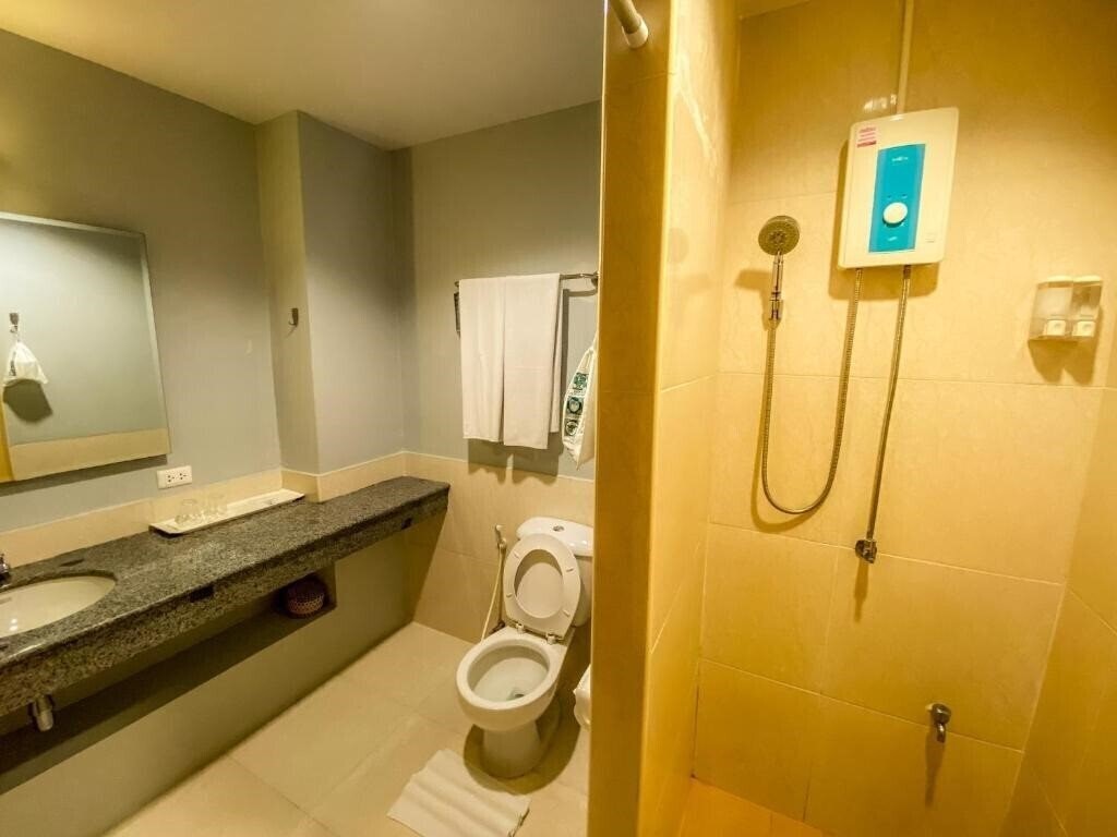 Фотографія Sino Inn Phuket Hotel 3*