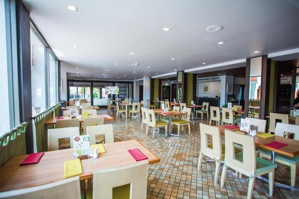 Зображення Phuket Merlin 4*