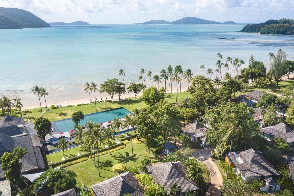 Готель Vijitt Resort Phuket 5*
