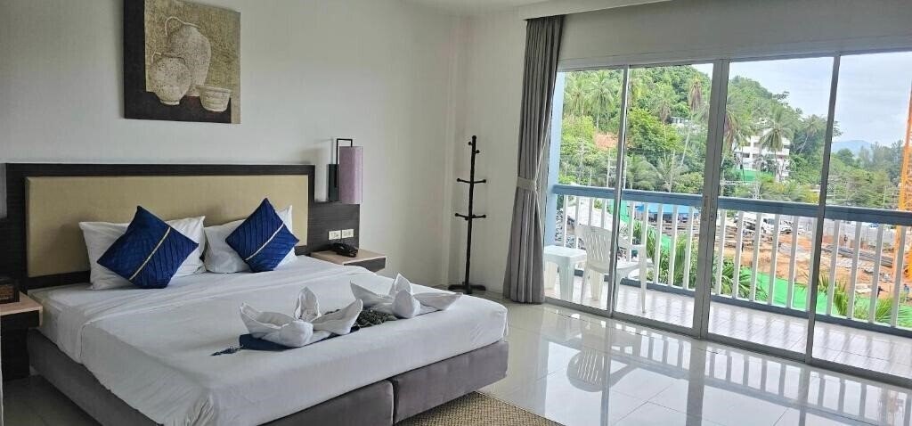 Фото Am Surin Place 3*