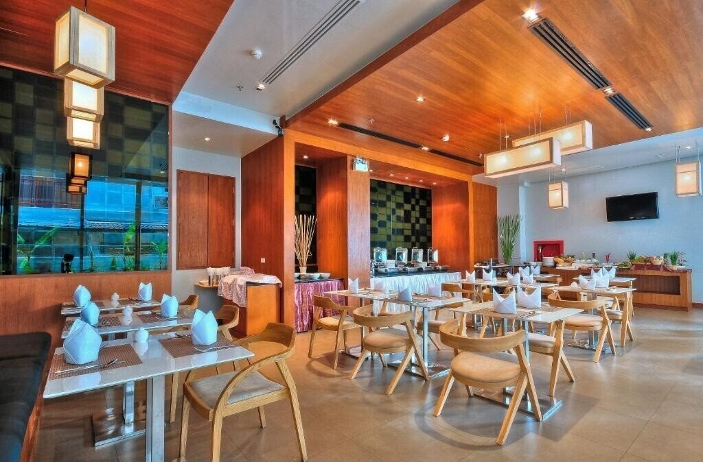 Картинка The Ashlee Heights Patong Hotel & Suites 4*