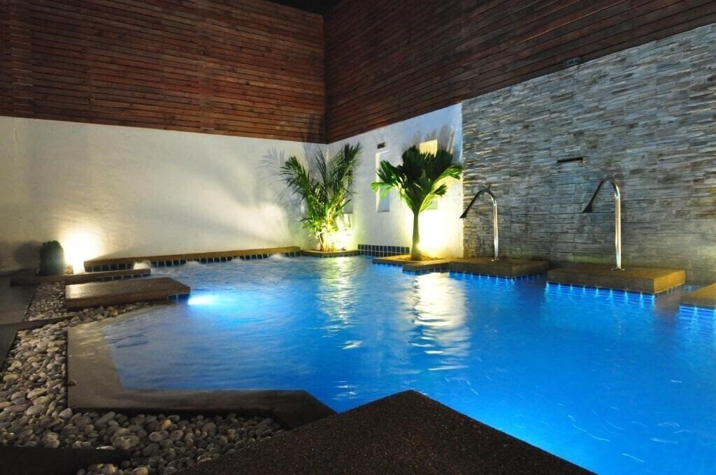 Фото Forty Winks Phuket 4*
