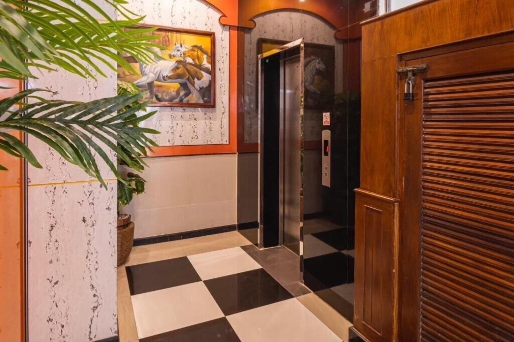 Фотографія Sunshine Resort Phuket 3*