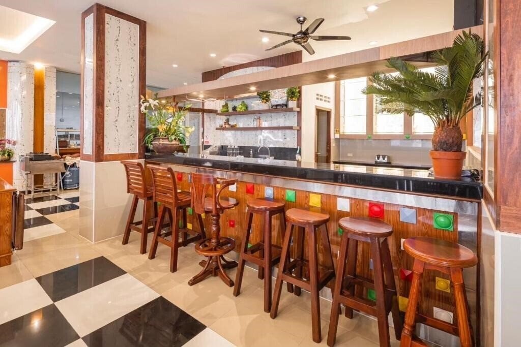 Картинка Sunshine Resort Phuket 3*