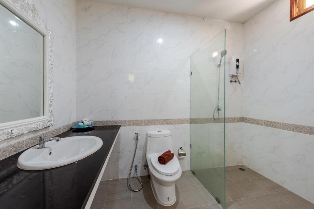 Фотографія Baan Karon Hill Phuket Resort 3*