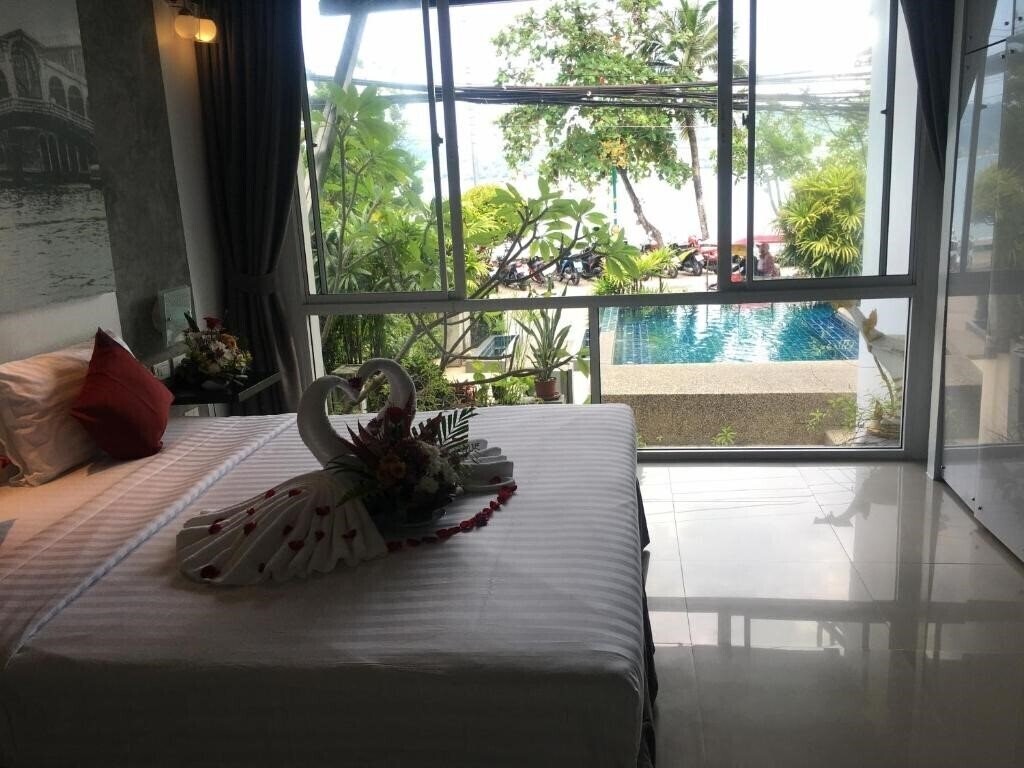 Фото The Front Hotel & Apartment 3*