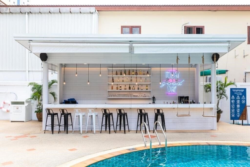 Картинка Amata Patong 4*