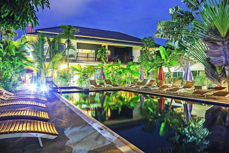 Готель Baan Nueng Kata 3*