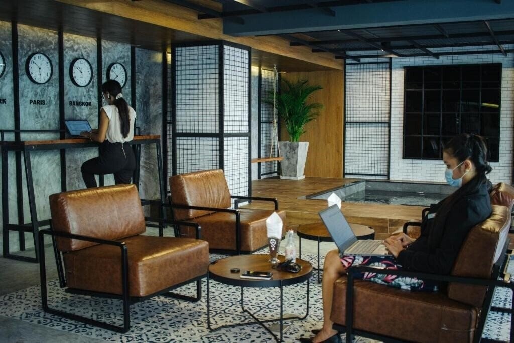 Готель Baan Paradise Hotel 2*