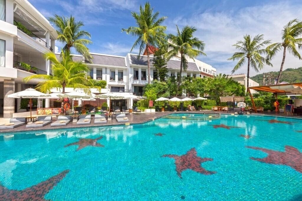 Готель Sawaddi Patong Resort 4*