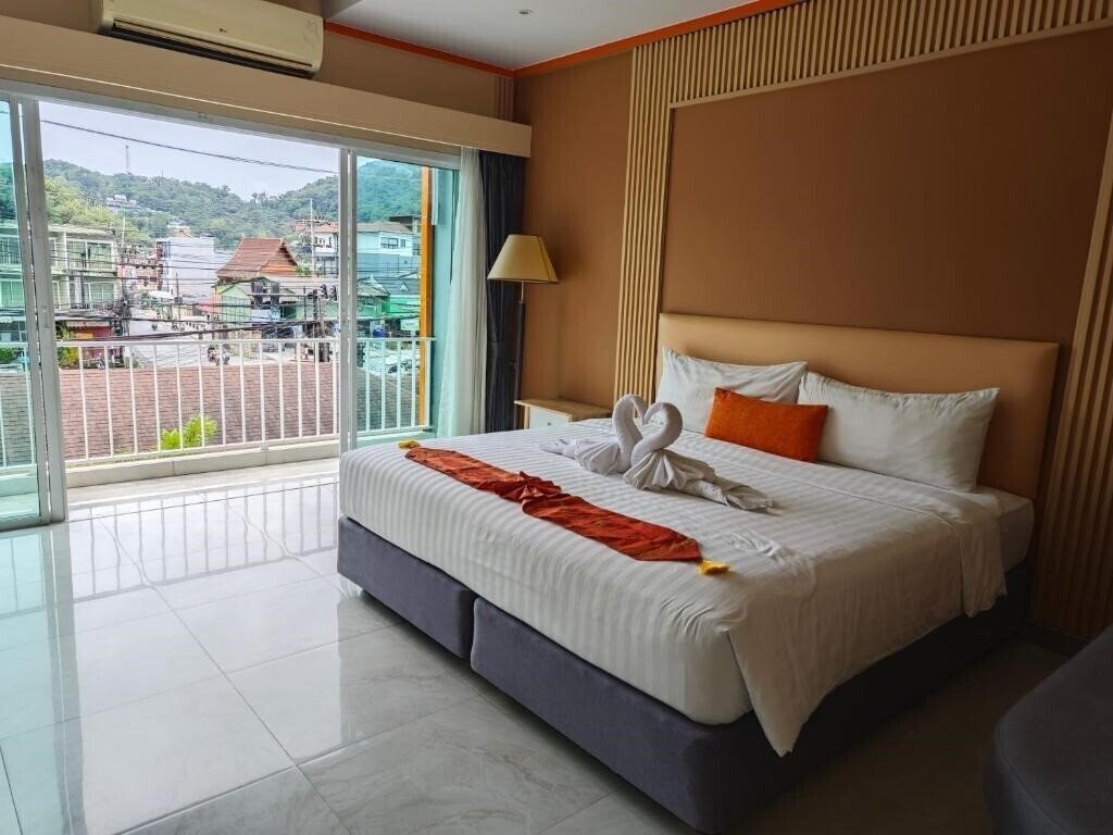 Фото Chabana Kamala Hotel 4*