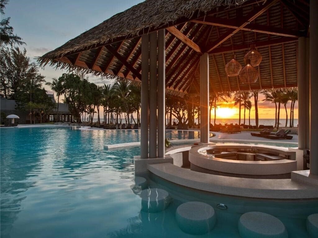 Готель Natai Beach Resort And Spa 5*