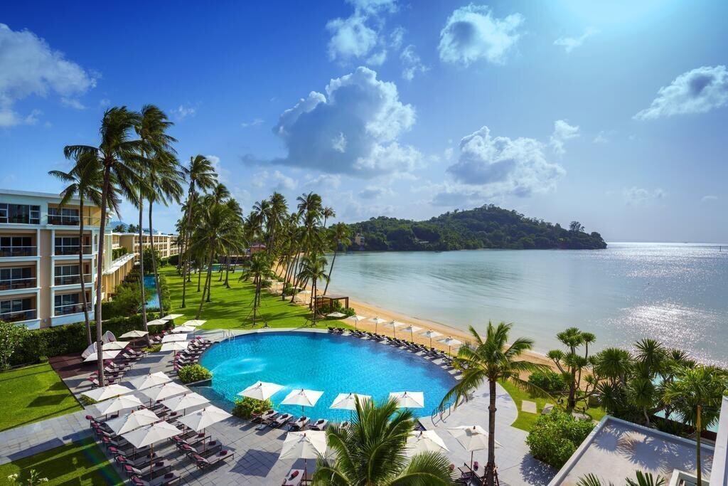 Готель Phuket Panwa Beach Resort 5*