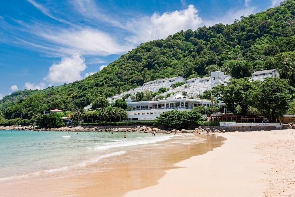 Фото The Nai Harn (ex. Royal Phuket Yacht Club) 5*