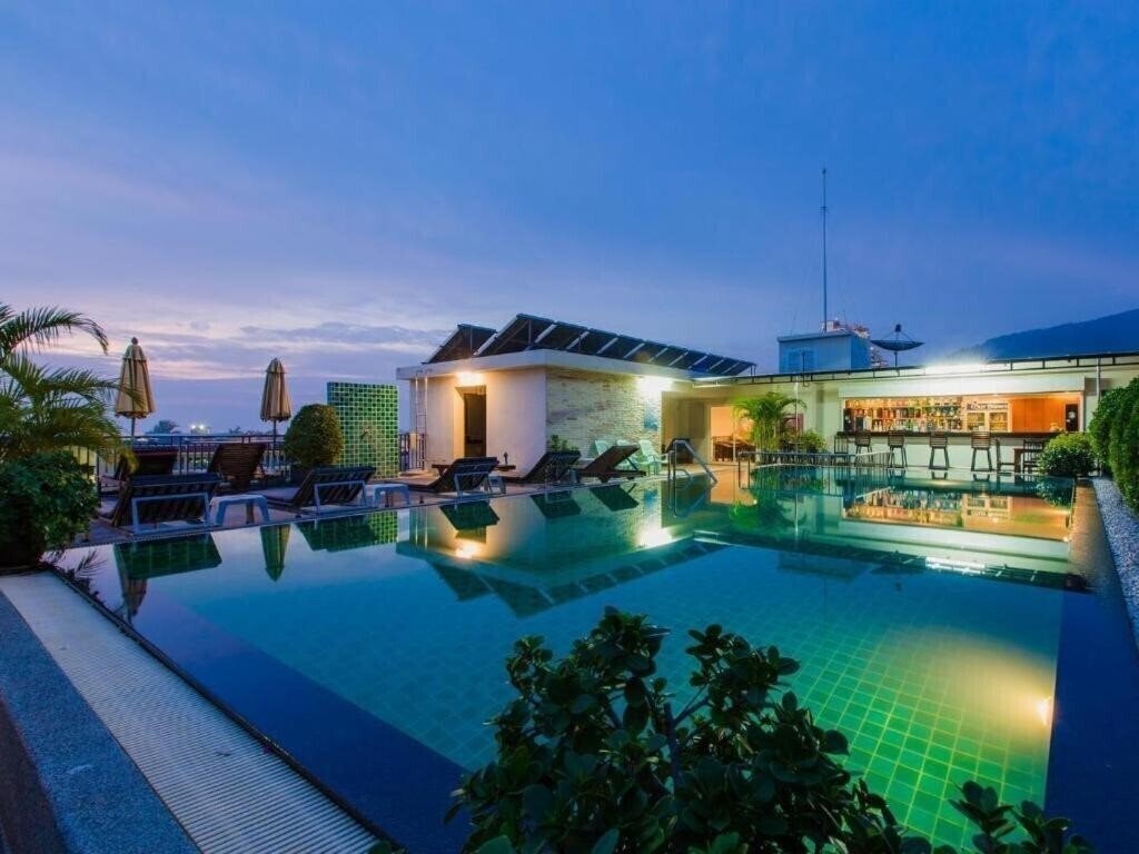 Изображение Azure Phuket Hotel 3*