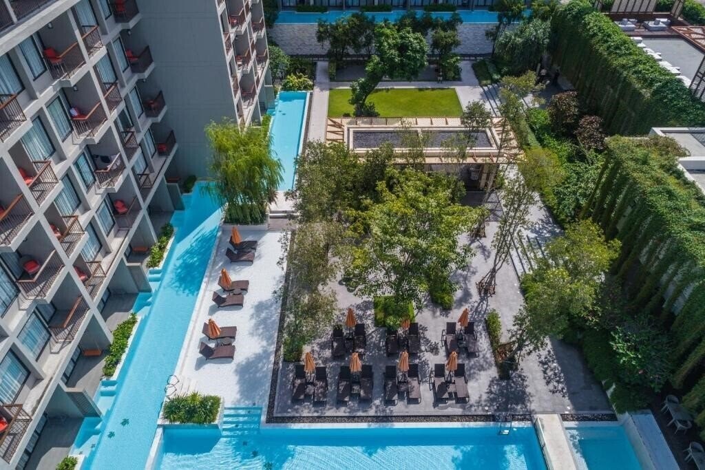 Готель Proud Phuket 4*