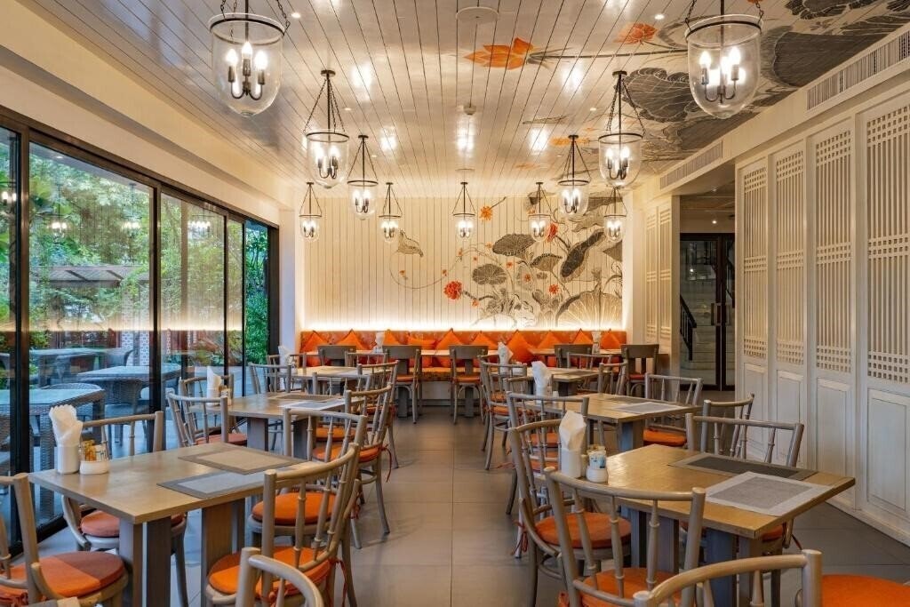 Фотографія Proud Phuket 4*