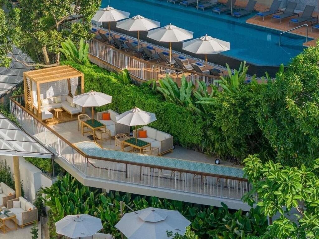 Готель The Andaman Beach Hotel Phuket 4*