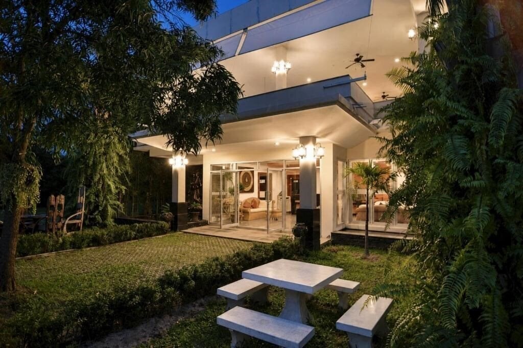 Изображение Blue Palm Seafront Resort Phuket 4*