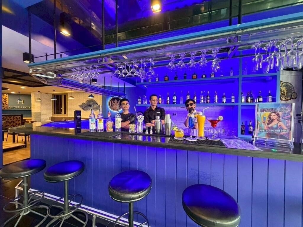 Фото Blue Neptuna Hotel Patong by Koko 3*
