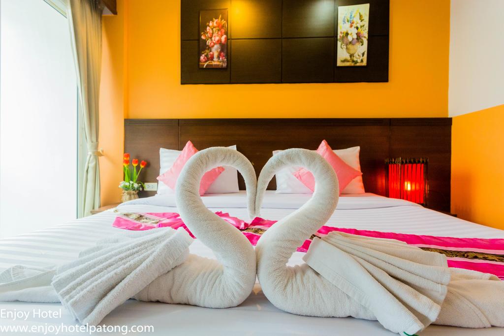 Фотография Green Harbor Patong Hotel 2*